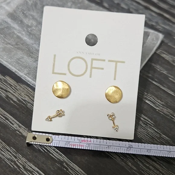Loft 2 pairs of gold earrings - Picture 3 of 3